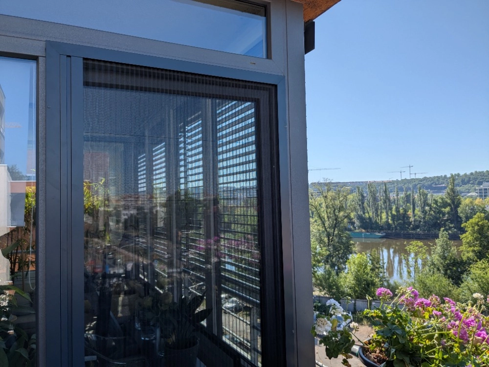 Sítě proti hmyzu na míru včetně zaměření a montáže, Praha 15