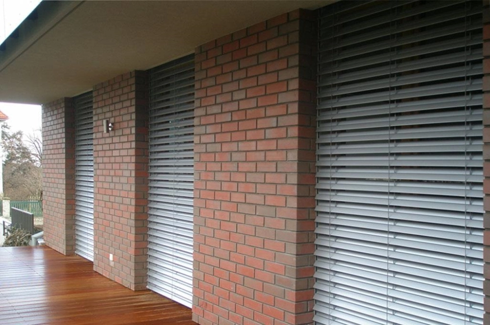 Profesionální venkovní žaluzie na míru včetně zaměření a montáže, Praha