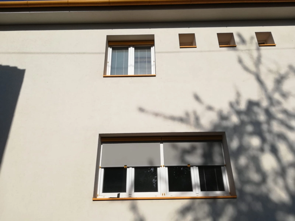 Screenové venkovní rolety