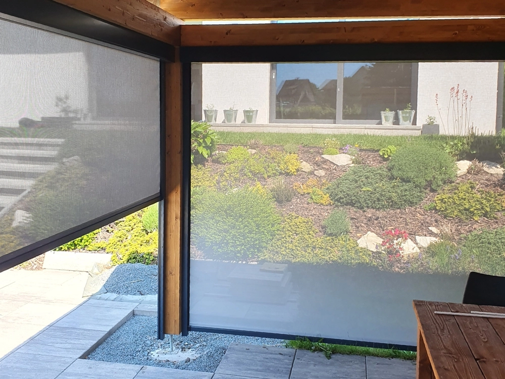 Screenové venkovní rolety