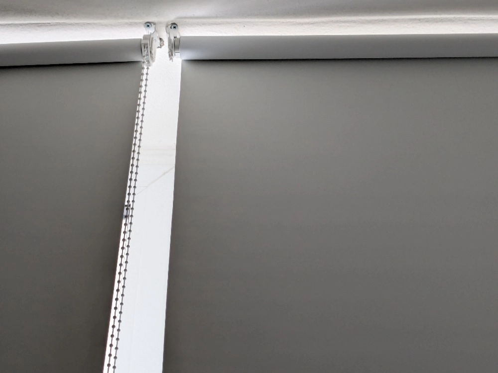 Interiérová roleta, s řetízkovým ovládáním