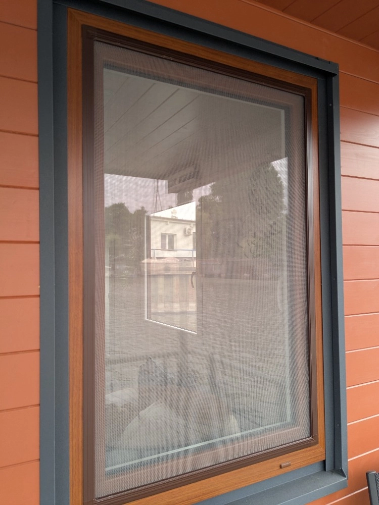 Okenní sítě proti hmyzu na plastová a eurookna
