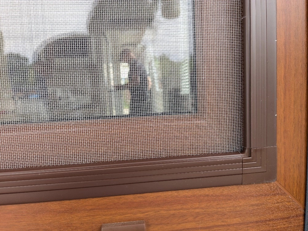 Okenní sítě proti hmyzu na plastová a eurookna