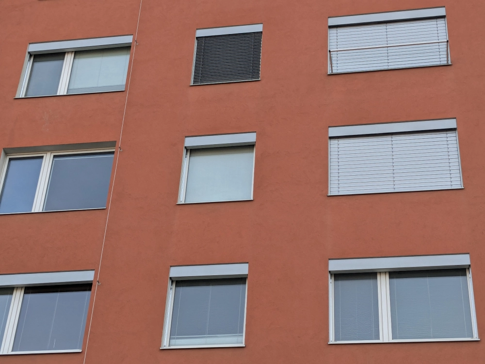 Venkovní žaluzie, lamela ve tvaru Z