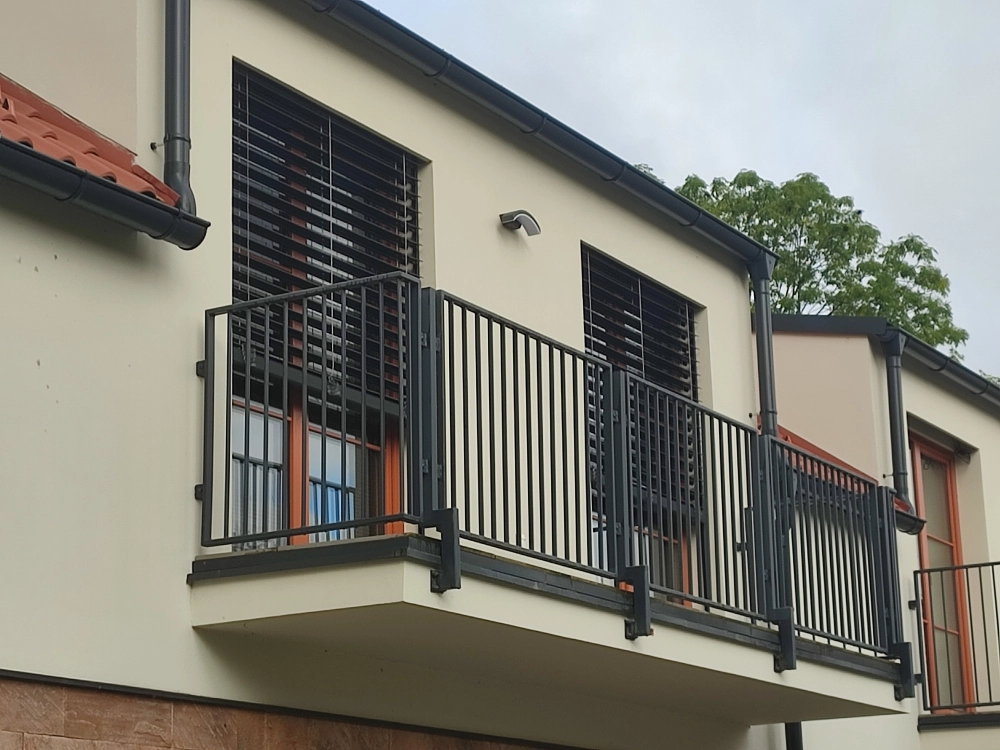 Venkovní hliníkové žaluzie Z90 – technické řešení s moderním designem