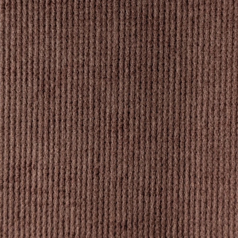 hnědá, šířka látky 200cm